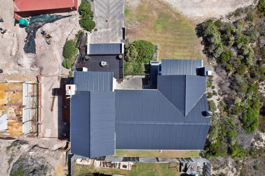 6 Bedroom Property for Sale in Suiderstrand Western Cape